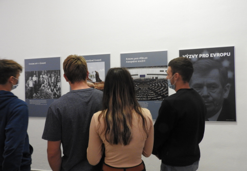 Výstava na Slovanském gymnáziu Olomouc