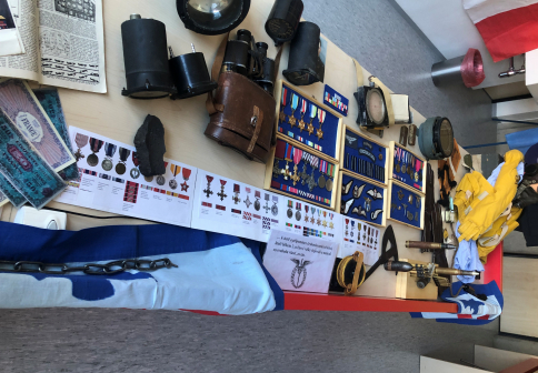 Show v hodinách dějepisu?